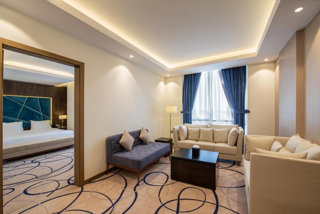 Warwick Riyadh Al Wezarat Exteriér fotografie